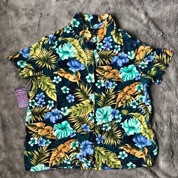 Requirements Tops - Hawaiian shirt for women